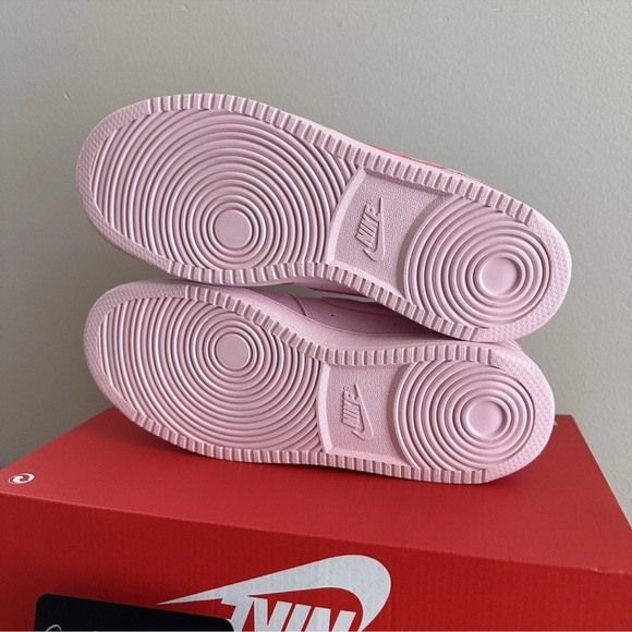 NWB Nike Size 9 Court Vision Light Pink Lace Tennis Shoes HJ5846-600 - Picture 4 of 5